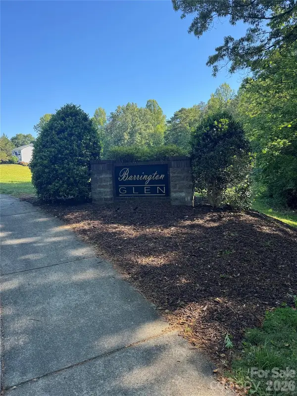 902 Barrington Drive Ne, Lenoir, NC 28645