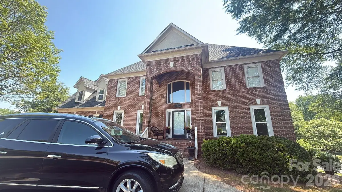 232 40th Avenue Drive Nw, Hickory, NC 28601 - #1