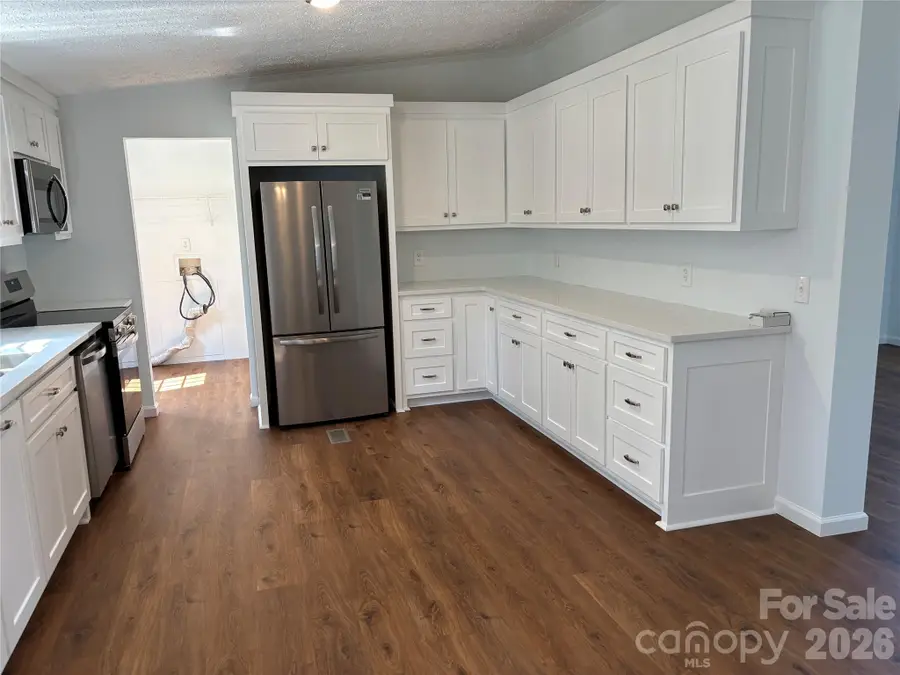 559 School Drive, Taylorsville, NC 28681 - #3