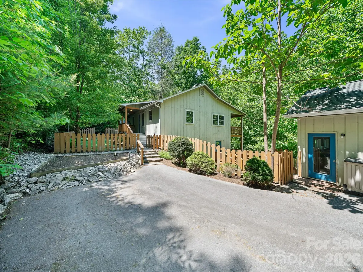142 Wildflower Road, Spruce Pine, NC 28777 - #1