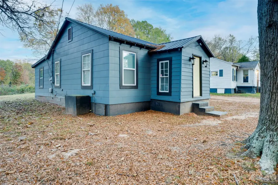 1327 11th Street, Statesville, NC 28677 - #3