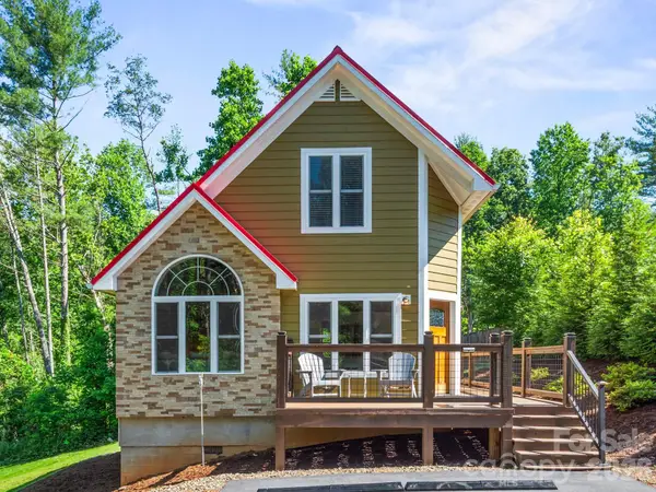 154 Dogwood Drive, Weaverville, NC 28787