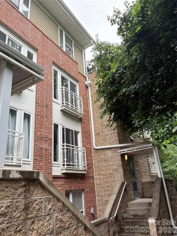 3909 Picasso Court, Charlotte, NC 28205