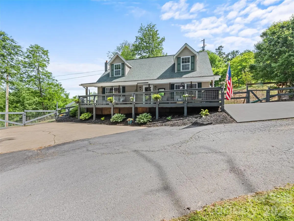 222 Thistle Ridge, Clyde, NC 28721 - #1
