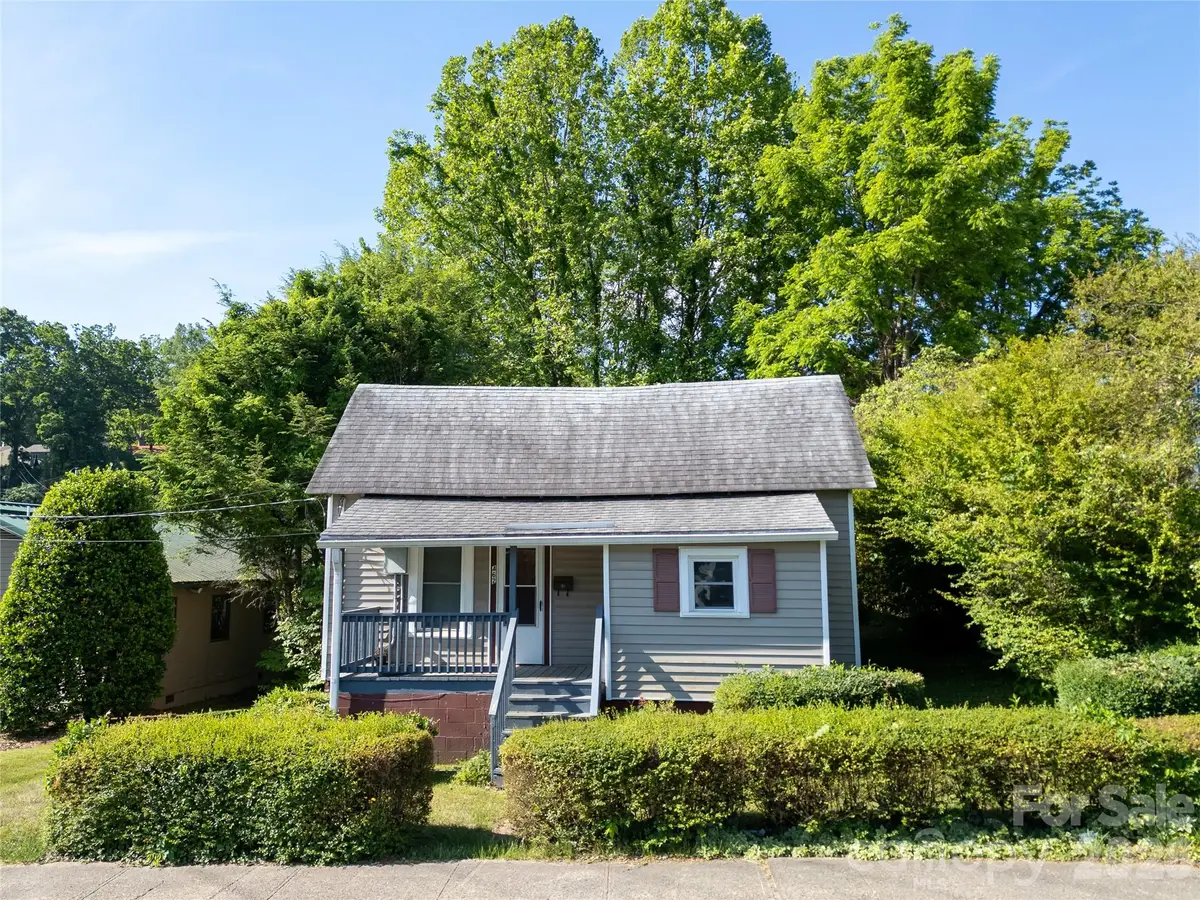 462 Walnut Street, Waynesville, NC 28786 - #1