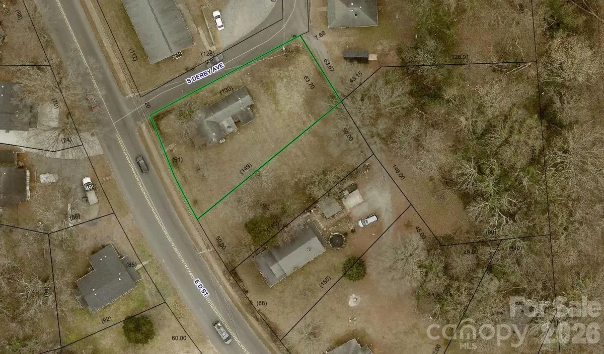 430 E D Street, Newton, NC 28658 - #1