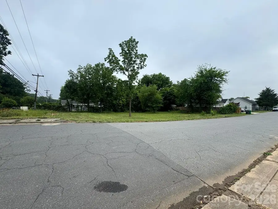 2211 Carmine Street, Charlotte, NC 28206 - #3