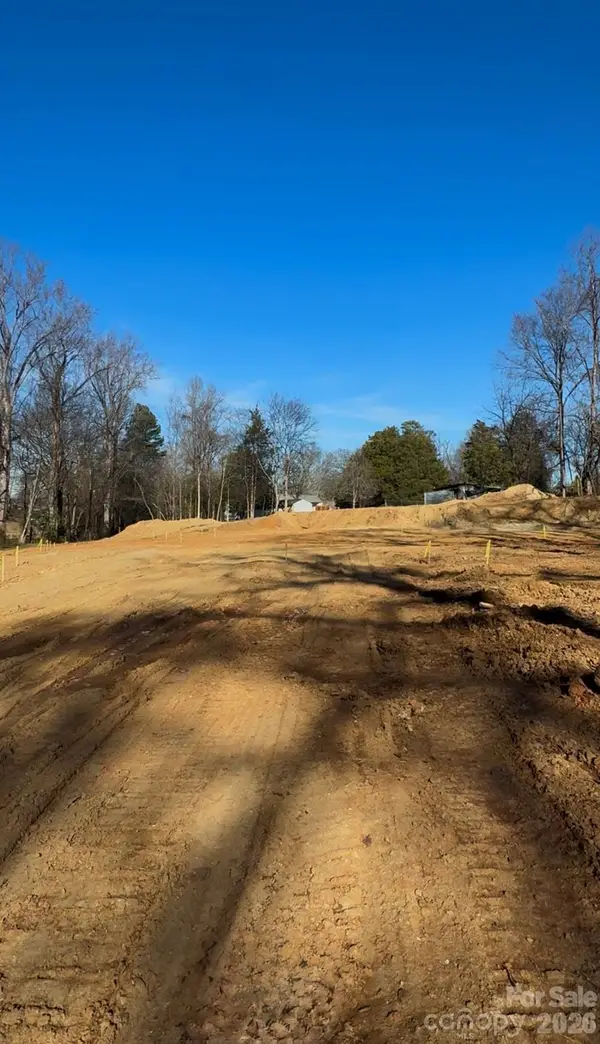 2330 Montford Avenue Nw, Concord, NC 28027