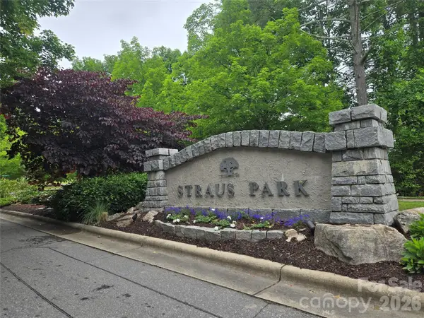 101 Hawks Crest, Brevard, NC 28712