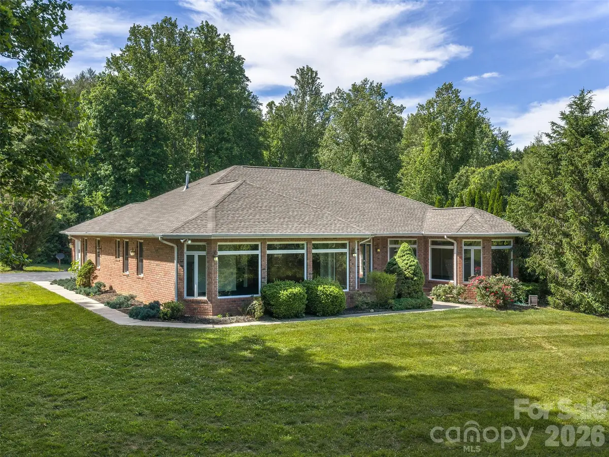 39 Beaumont Drive, Hendersonville, NC 28739 - #1
