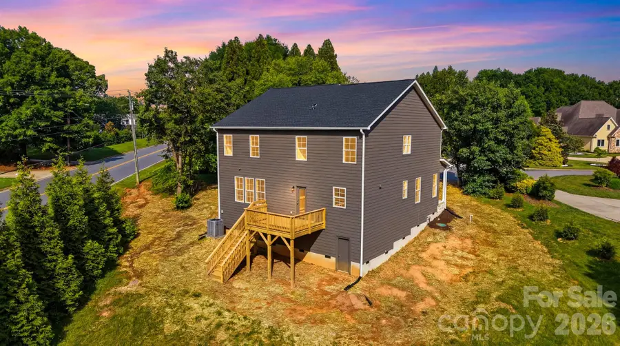1147 10th Street Lane Nw, Hickory, NC 28601 - #2