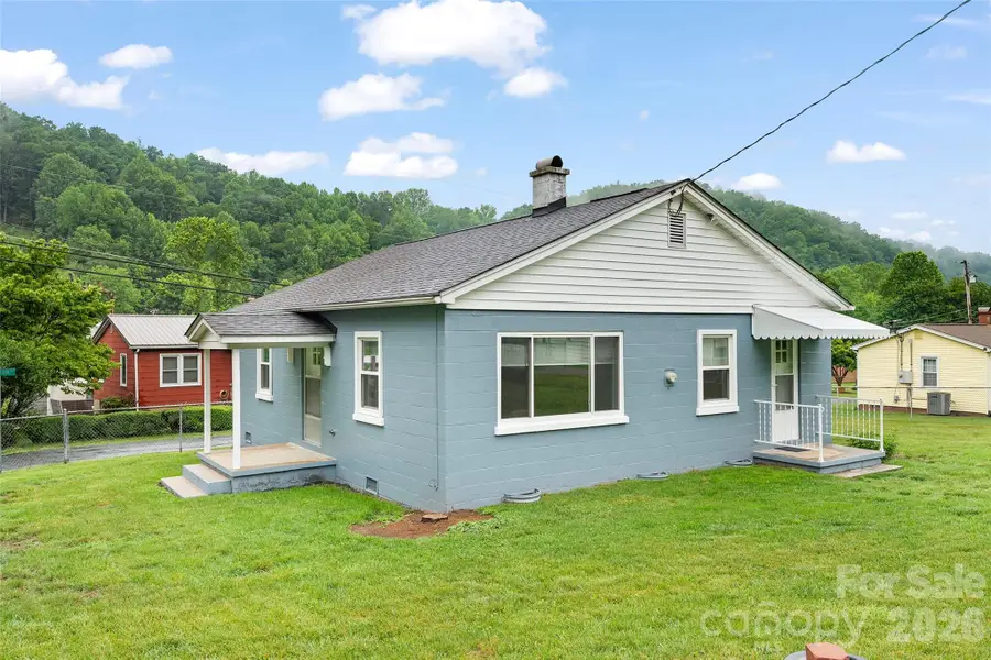 34 Stephens Road, Waynesville, NC 28786 - #2