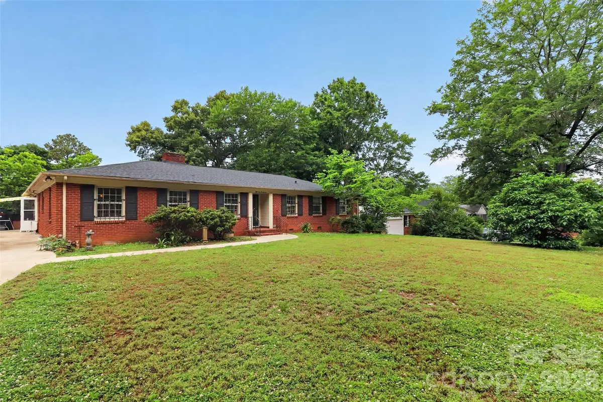 5326 Robinhood Road, Charlotte, NC 28211 - #1