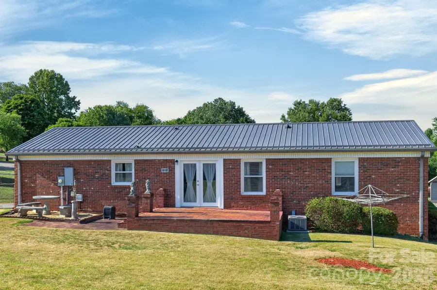 2104 Lamesa Court, Lenoir, NC 28645 - #2