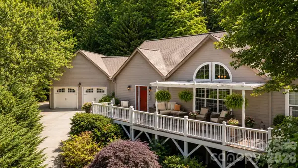 60 Hawks Pointe Lane, Weaverville, NC 28787