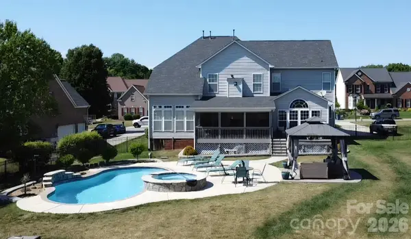 286 Corona Circle, Mooresville, NC 28117