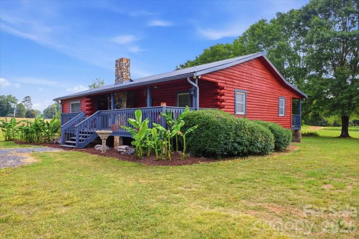 4639 Hickory Lincolnton Highway, Newton, NC 28658 - #1