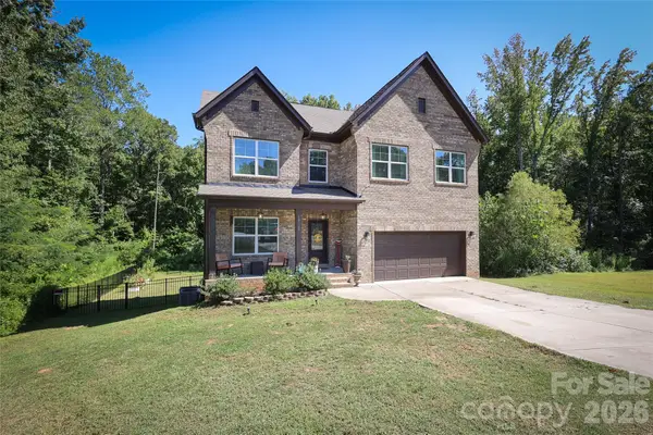 10105 Greenwood Court, Charlotte, NC 28215