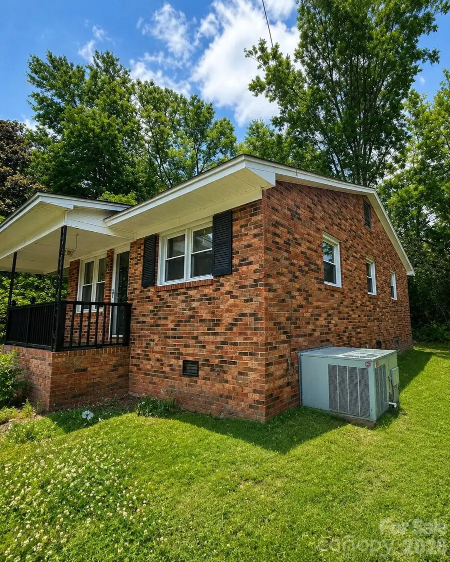 405 Isom Street, Lancaster, SC 29720 - #3
