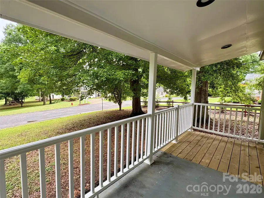 435 E Club Drive, Gastonia, NC 28054 - #2