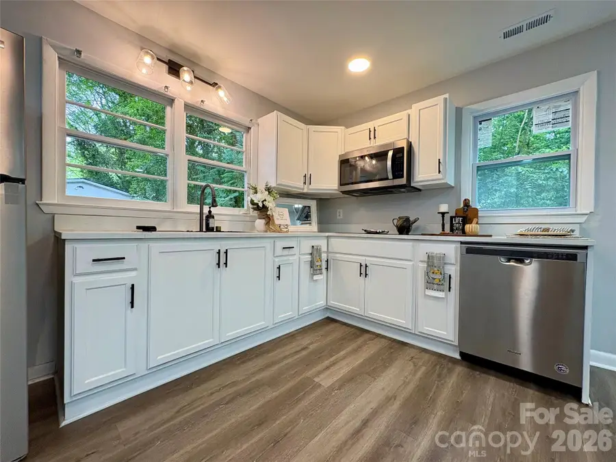 435 E Club Drive, Gastonia, NC 28054 - #3