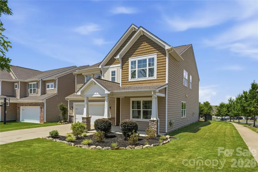 13731 Canterbury Castle Drive, Charlotte, NC 28273 - #2