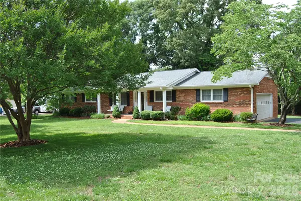 706 Hester Drive, Dallas, NC 28034