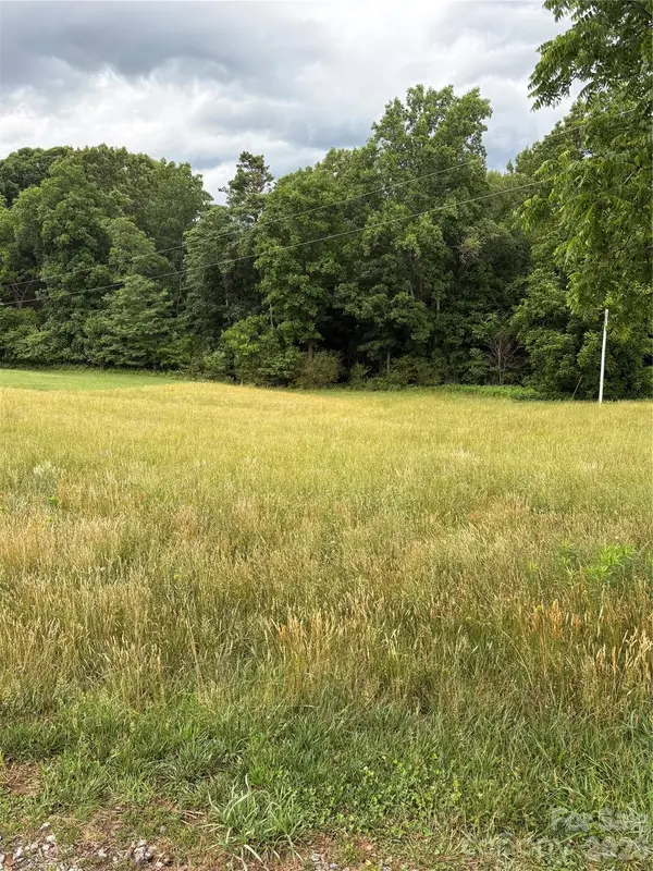 121 Cattlemans Road, Statesville, NC 28625