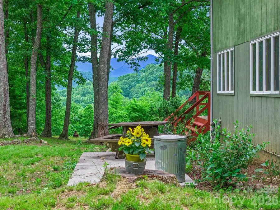 820 Wild Rose Lane, Burnsville, NC 28714 - #2
