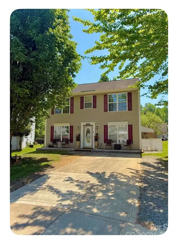 409 Goosedown Court, Charlotte, NC 28216