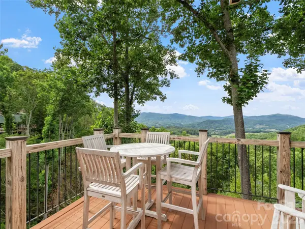 47 Creekside Way #H/301, Burnsville, NC 28714