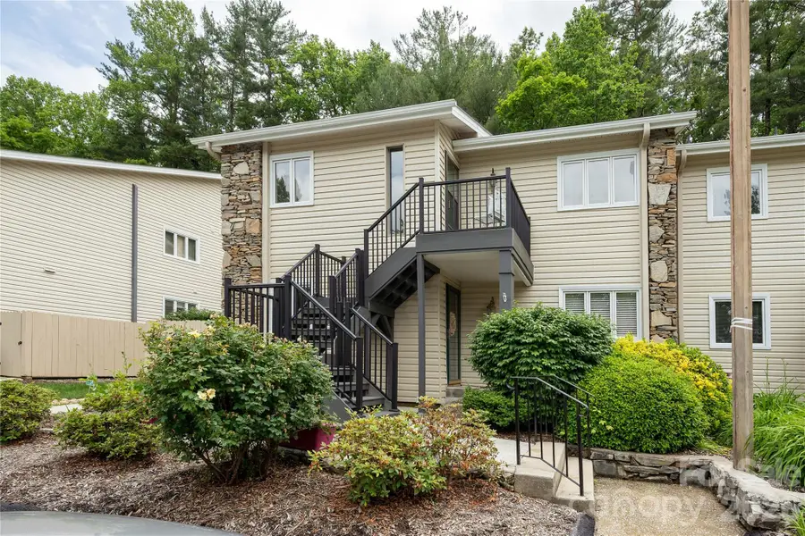 580 Britton Creek Drive, Hendersonville, NC 28791 - #2