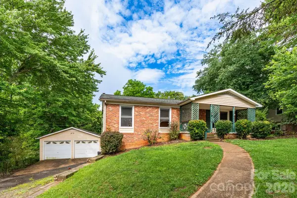 71 Cub Road, Asheville, NC 28806