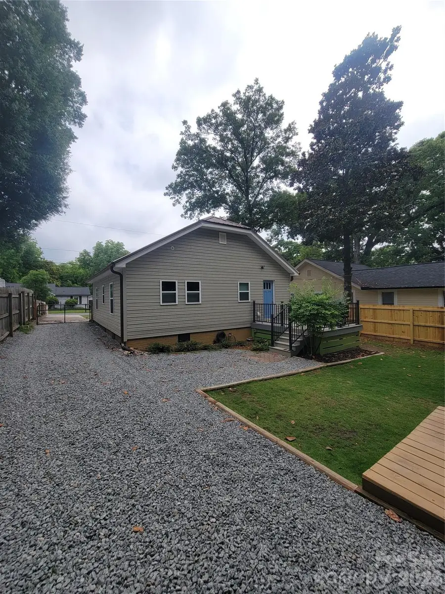 422 Gaston Avenue, Belmont, NC 28012 - #2