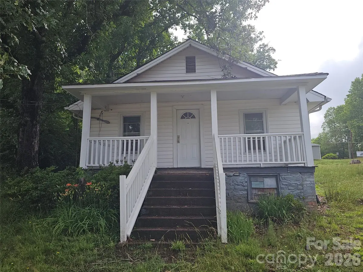 1641 Berkley Street Sw, Lenoir, NC 28645 - #1