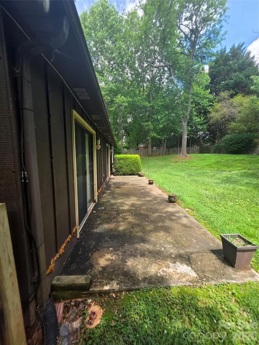 4028 Elizabeth Street, Hickory, NC 28601 - #3