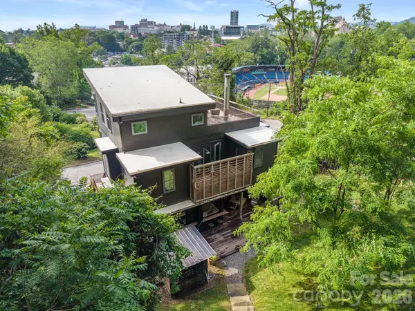 53 Buchanan Place, Asheville, NC 28801