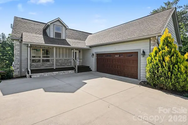 168 Triple Fairways Drive, Hendersonville, NC 28739