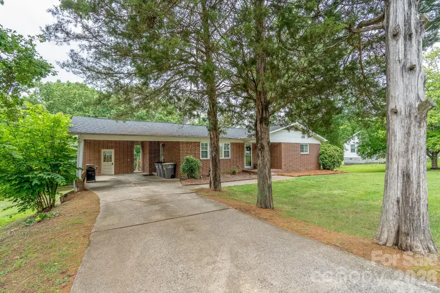1018 Kentucky Street, Kannapolis, NC 28083 - #3