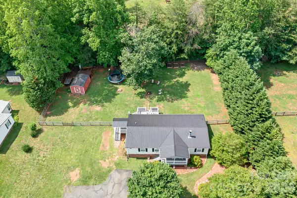 6075 Clearbrook Lane, Iron Station, NC 28080