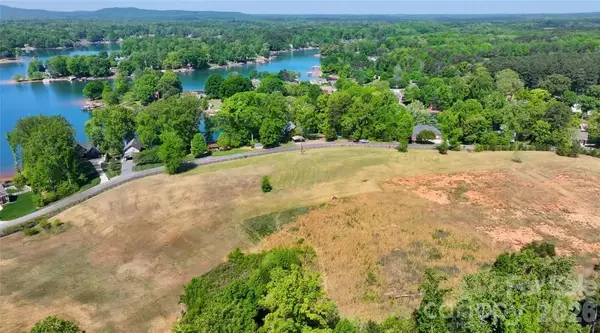 3774 Chevlot Hills Road #8267, Sherrills Ford, NC 28673