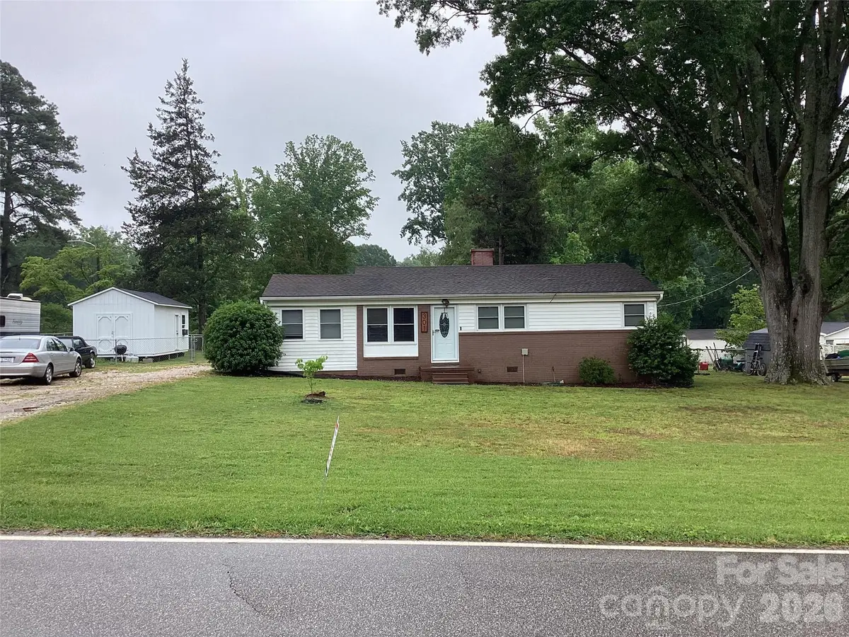 301 Woodland Drive, York, SC 29745 - #1