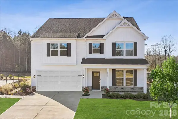 6521 Alanbrook Road, Charlotte, NC 28215