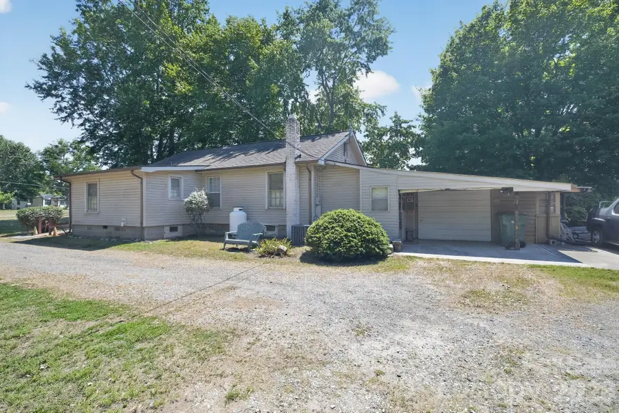 512 W Bank Street, Granite Quarry, NC 28146 - #2