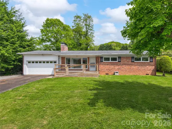 125 Playground Court, Waynesville, NC 28786