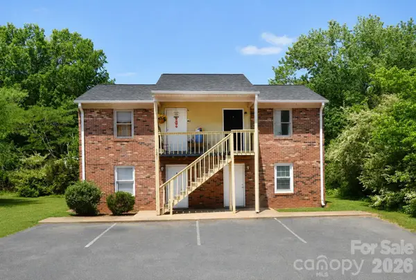 1963 1971 1977 Lakeview Road, Asheboro, NC 27203