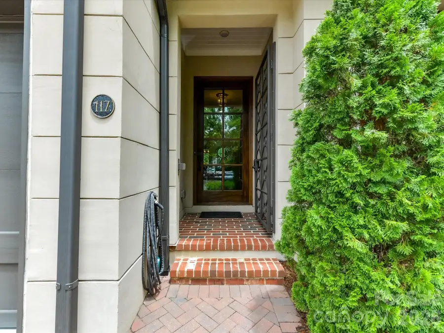 117 Huntley Place, Charlotte, NC 28207 - #3