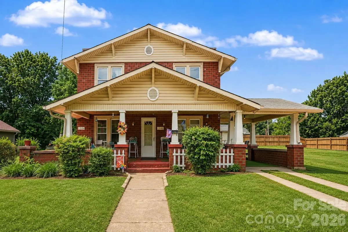 1302 Wilson W Lee Boulevard, Statesville, NC 28677 - #1