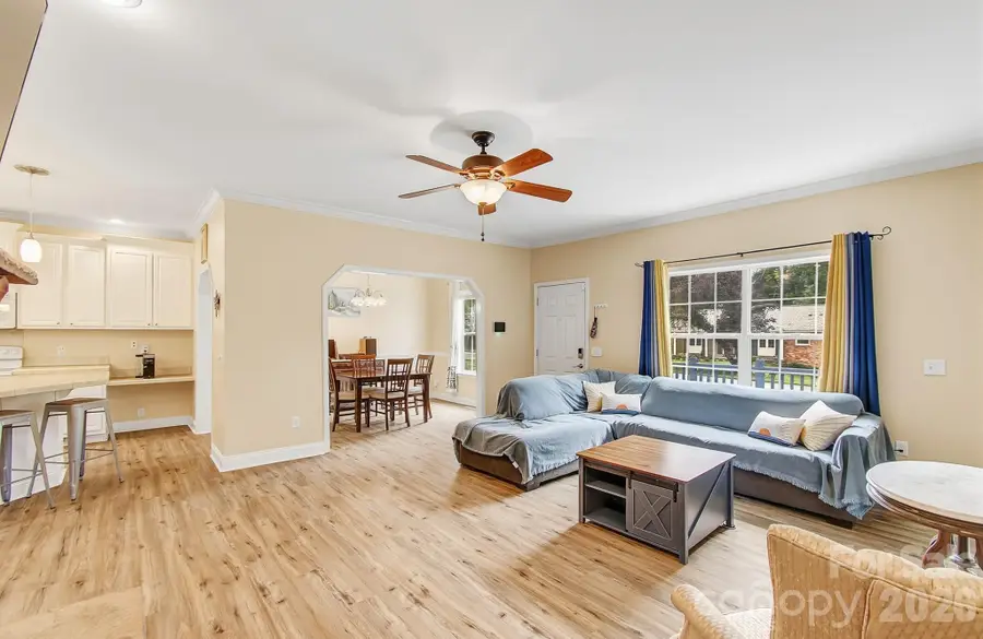40 Liberty Road, Candler, NC 28715 - #3