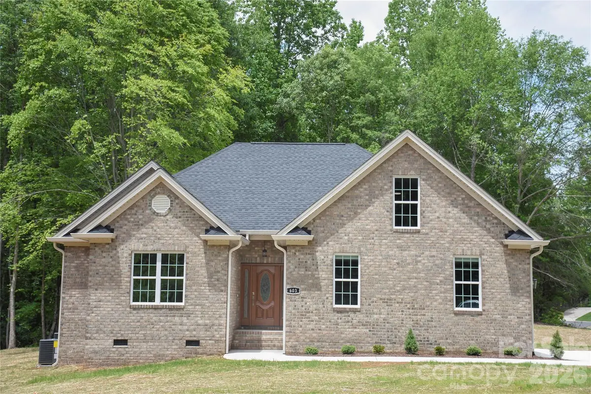 603 Toncin Avenue, Bessemer City, NC 28016 - #1